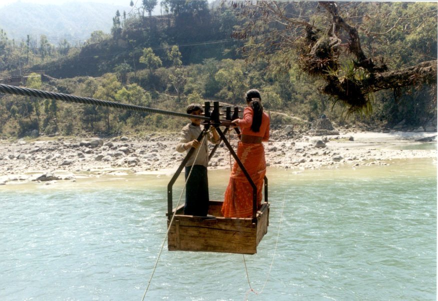 Tilman's supplies were transported to Kathmandu on an aerial ropeway similar to this one (Photo: Steven M. / Wikimedia Commons)