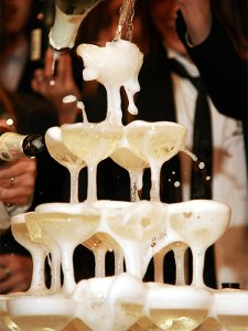 At most weddings these days blithe cretins drink champagne like water (Photo: Kenichi Nobusue)