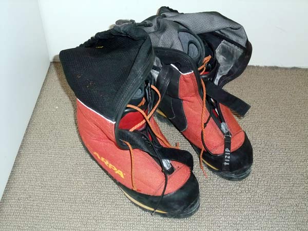 Scarpa Phantom 8000 boots